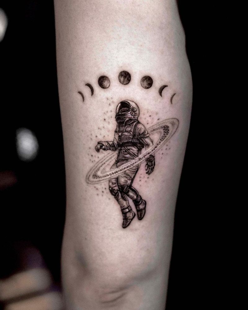 30 Pretty Astronaut Tattoos You Must Try