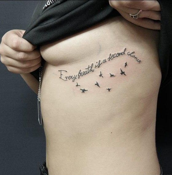 30 Pretty Flying Birds Tattoos to Inspire You