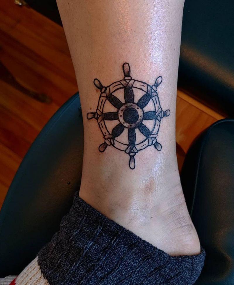 30 Pretty Ship Wheel Tattoos You Can Copy