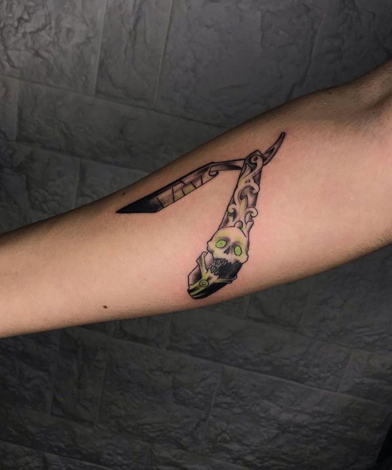 30 Pretty Razor Tattoos for Your Inspiration