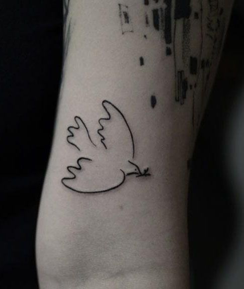 30 Incredible Line Tattoos You Can Copy