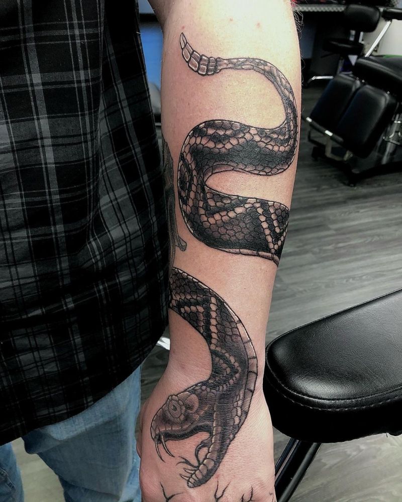 30 Pretty Rattlesnake Tattoos You Can Copy
