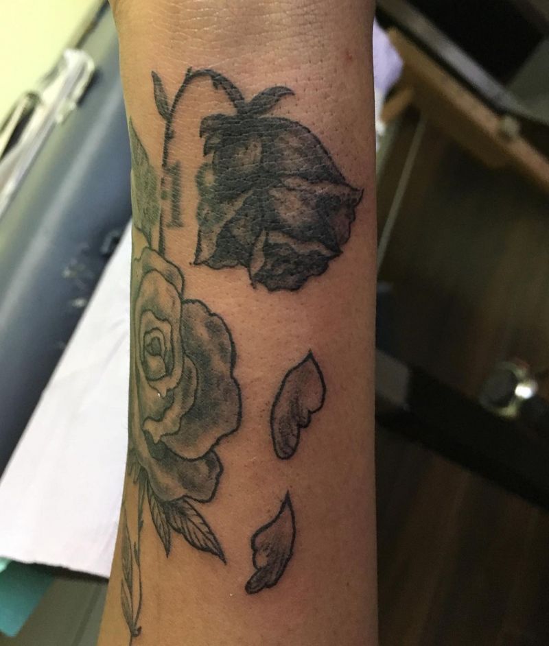 30 Unique Dead Rose Tattoos You Must Love