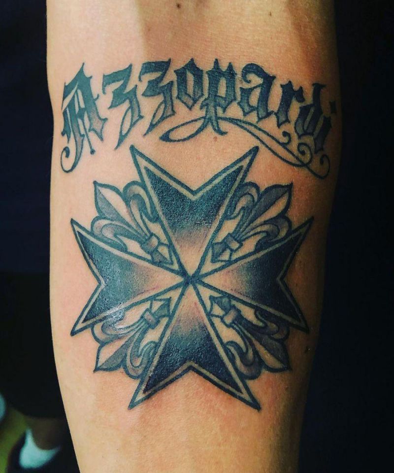 30 Pretty Maltese Cross Tattoos to Inspire You