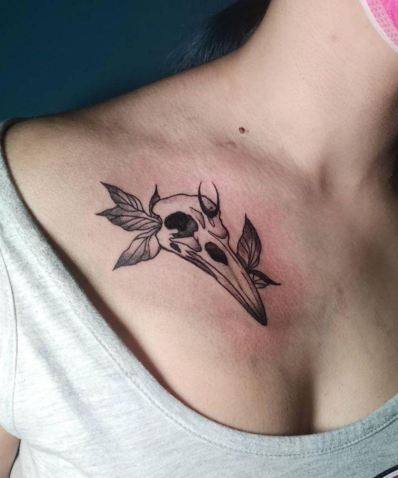 30 Pretty Raven Skull Tattoos You Must Try