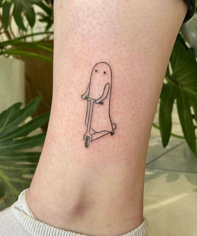 30 Pretty Scooter Tattoos You Will Love