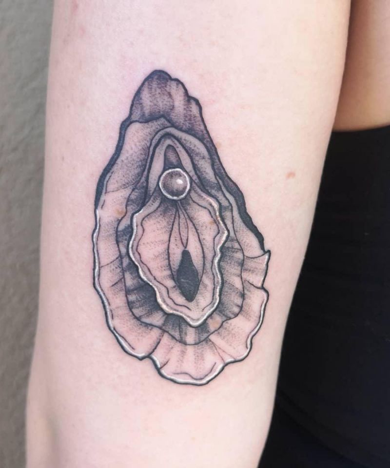 30 Pretty Oyster Tattoos You Can Copy