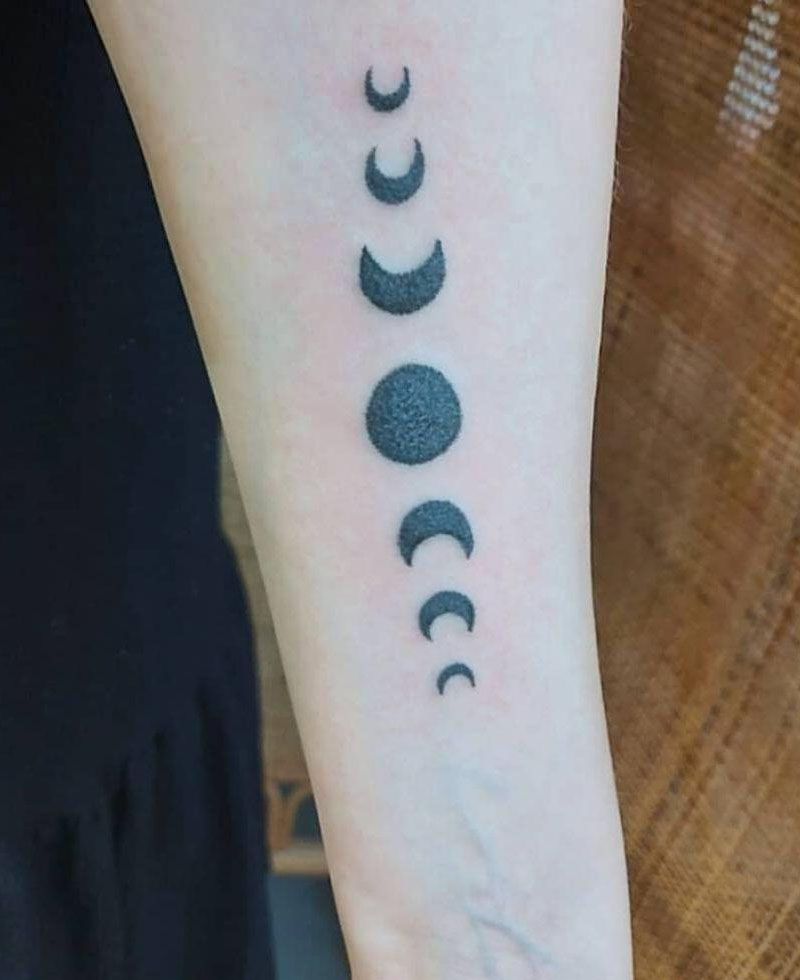 30 Pretty Moon Phase Tattoos You Must Love