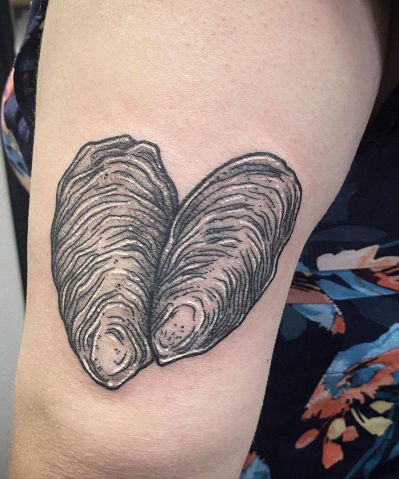 30 Pretty Oyster Tattoos You Can Copy