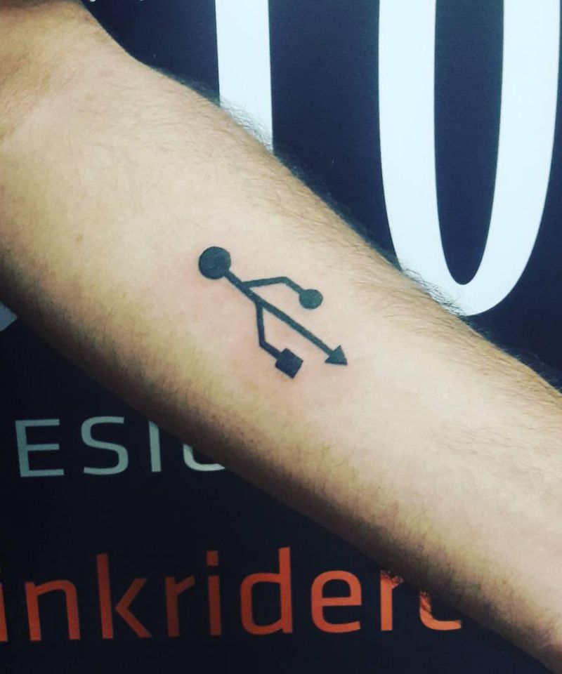 30 Unique USB Tattoos for Your Inspiration