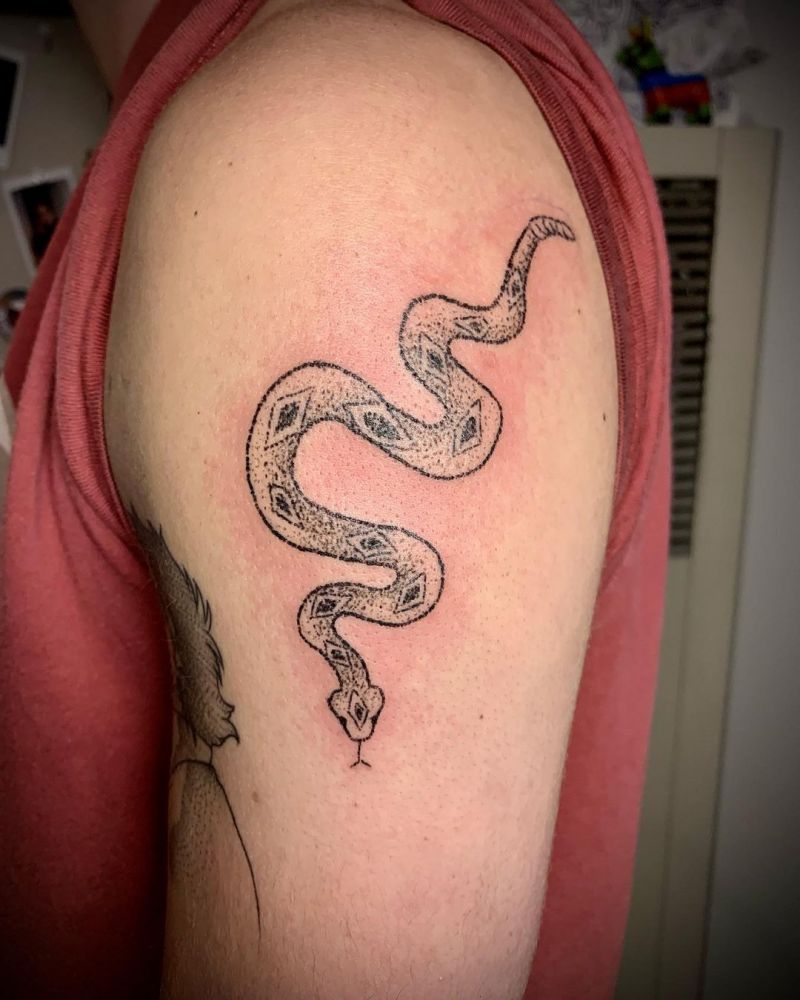 30 Pretty Rattlesnake Tattoos You Can Copy