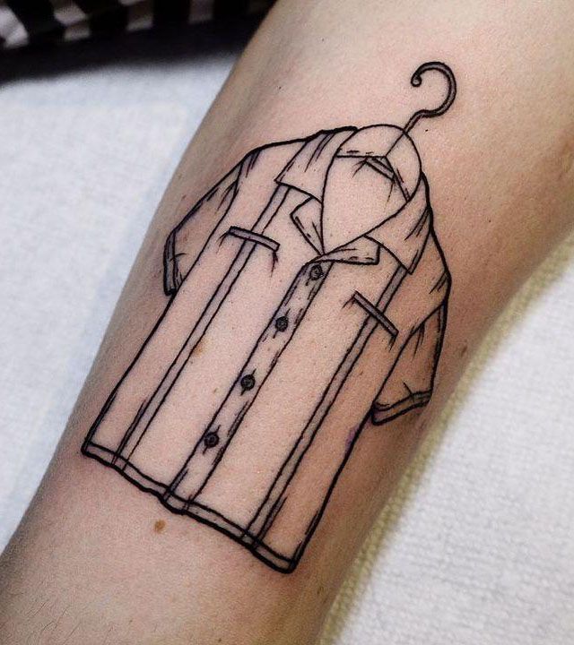 30 Pretty Shirt Tattoos You Must Love