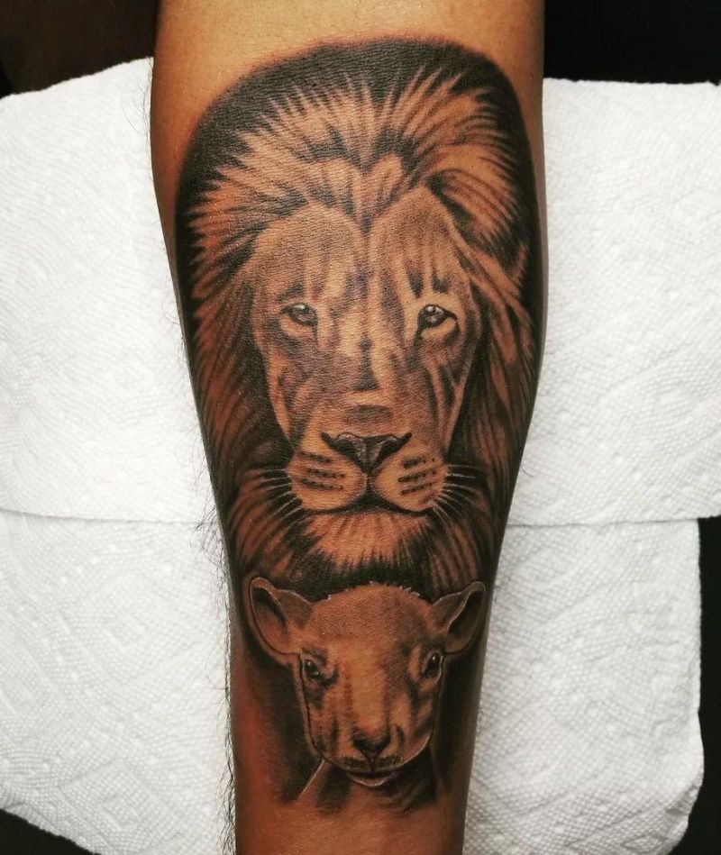 30 Pretty Lion and Lamb Tattoos You Must Love