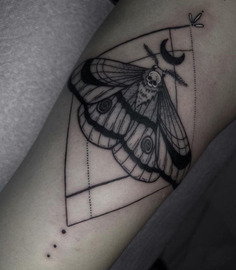 30 Gorgeous Death Moth Tattoos for Your Inspiration