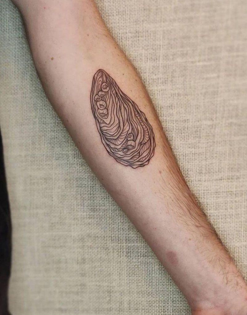 30 Pretty Oyster Tattoos You Can Copy