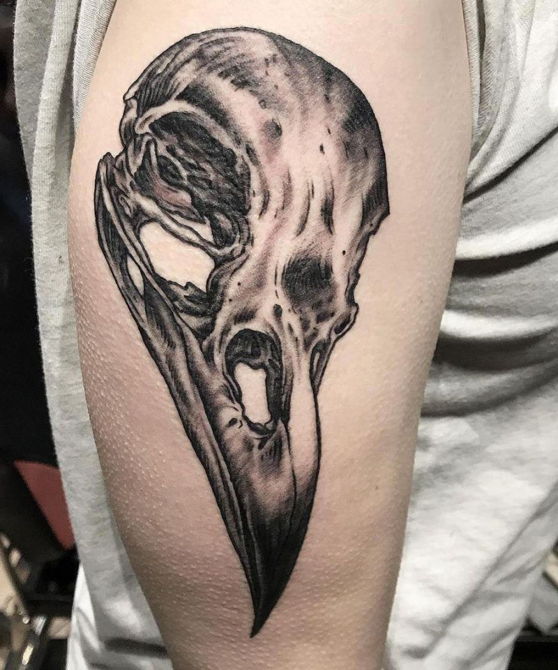 30 Pretty Raven Skull Tattoos You Must Try