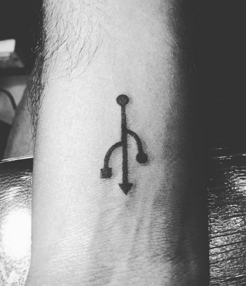 30 Unique USB Tattoos for Your Inspiration