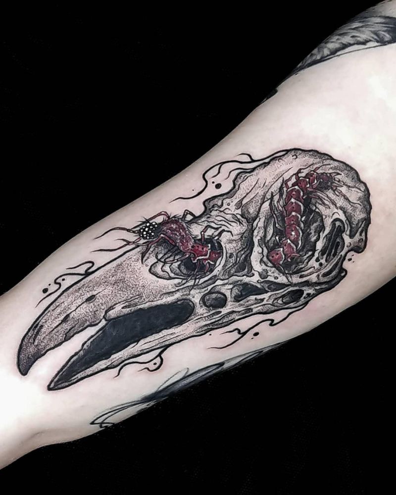 30 Pretty Raven Skull Tattoos You Must Try