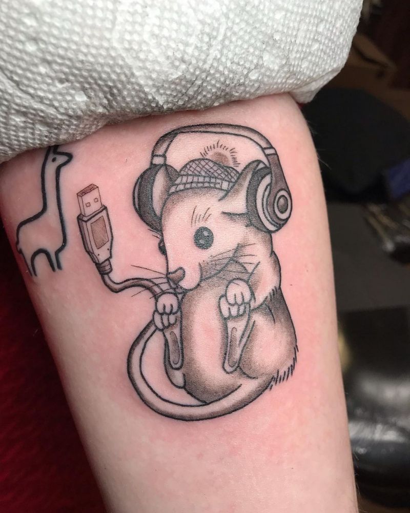 30 Unique USB Tattoos for Your Inspiration