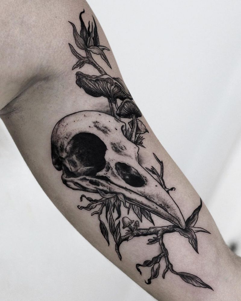 30 Pretty Raven Skull Tattoos You Must Try