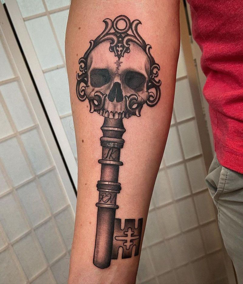 30 Pretty Skeleton Key Tattoos You Can Copy