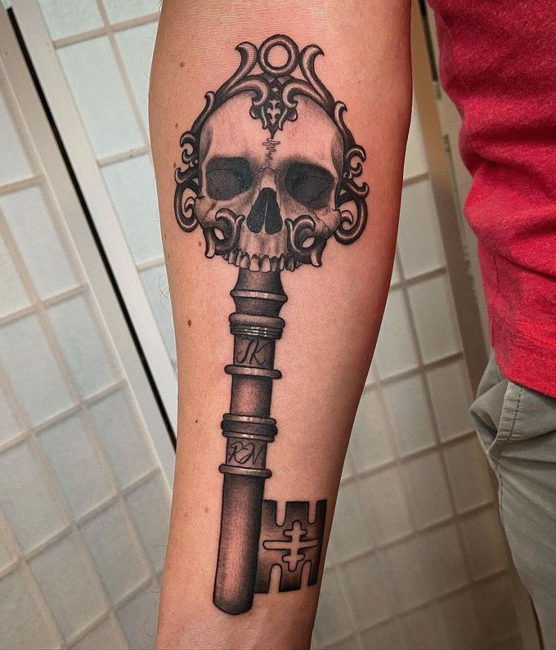 30 Pretty Skeleton Key Tattoos You Can Copy