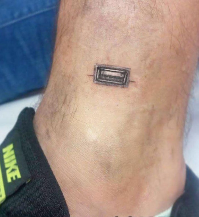 30 Unique USB Tattoos for Your Inspiration