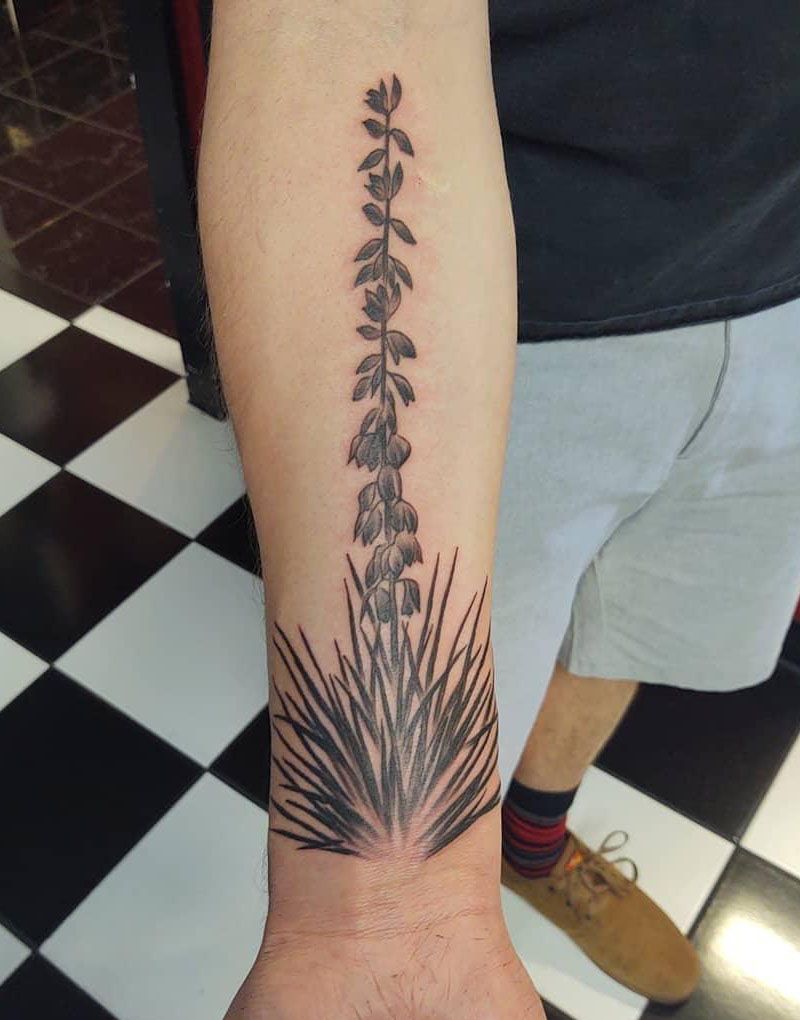 30 Pretty Yucca Tattoos Make You Beautiful