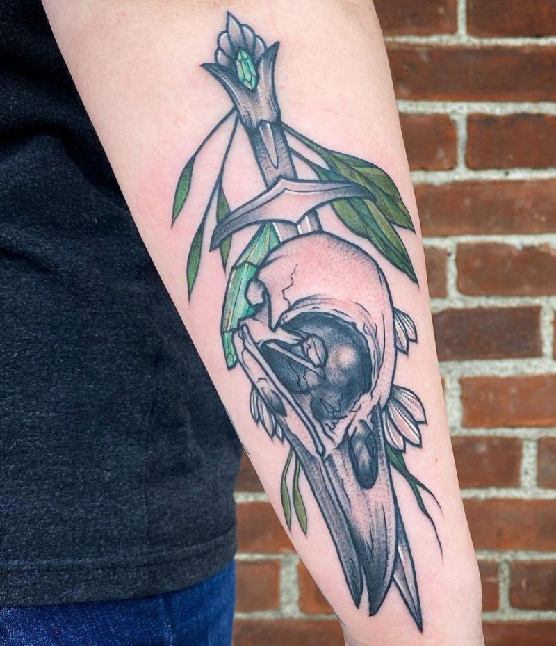 30 Pretty Raven Skull Tattoos You Must Try