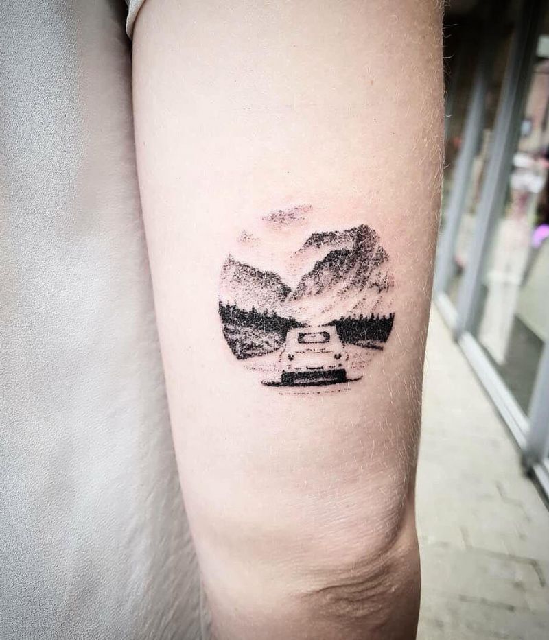 30 Pretty Road Trip Tattoos to Inspire You