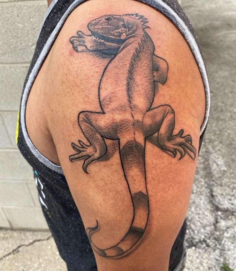 30 Pretty Iguana Tattoos You Will Love