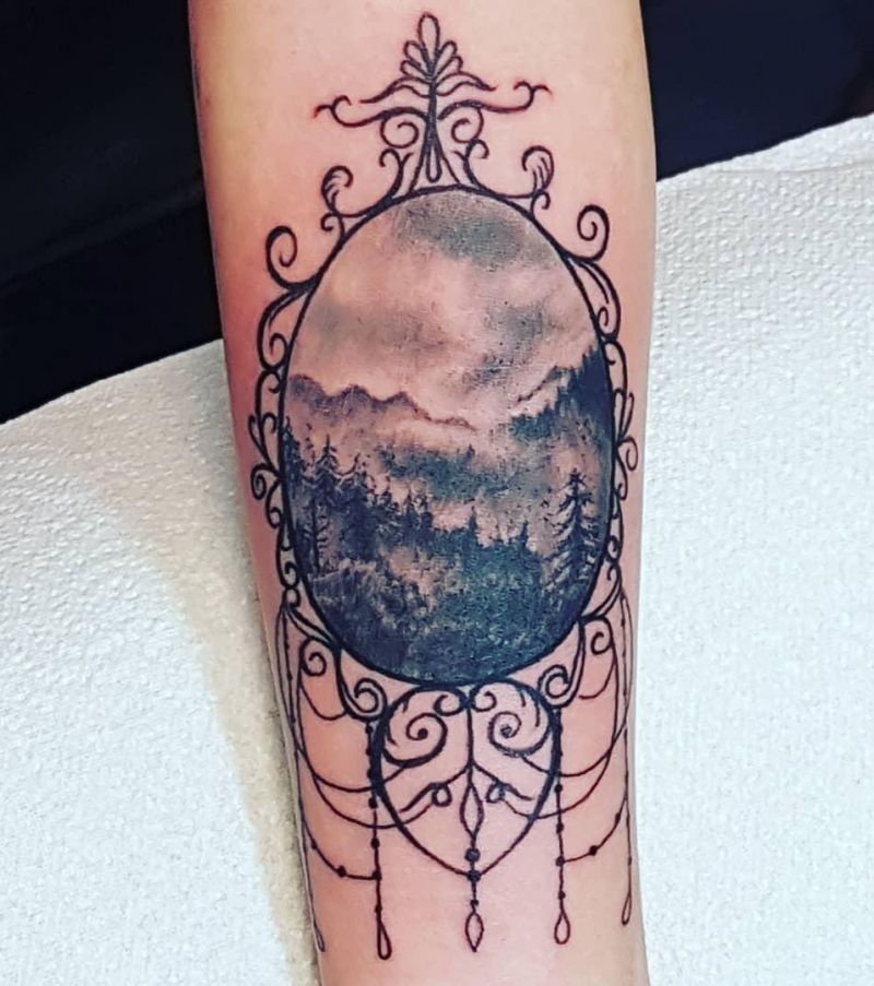 30 Pretty Treeline Tattoos to Inspire You