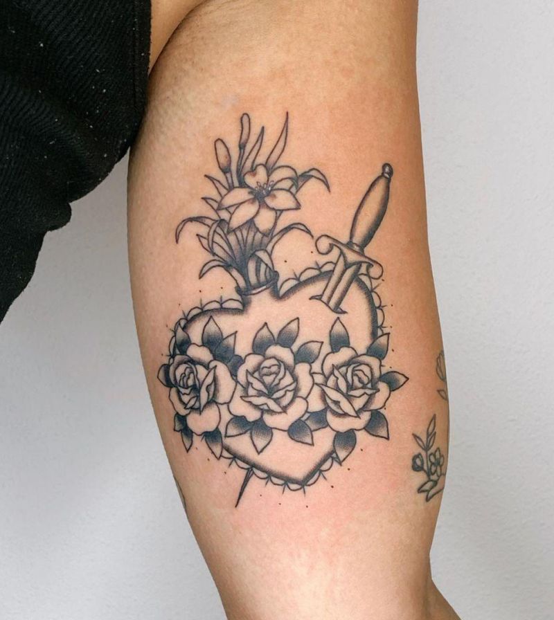 30 Unique Sacred Heart Tattoos for Your Inspiration