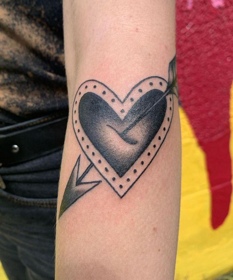 30 Unique Black Heart Tattoos You Can Copy