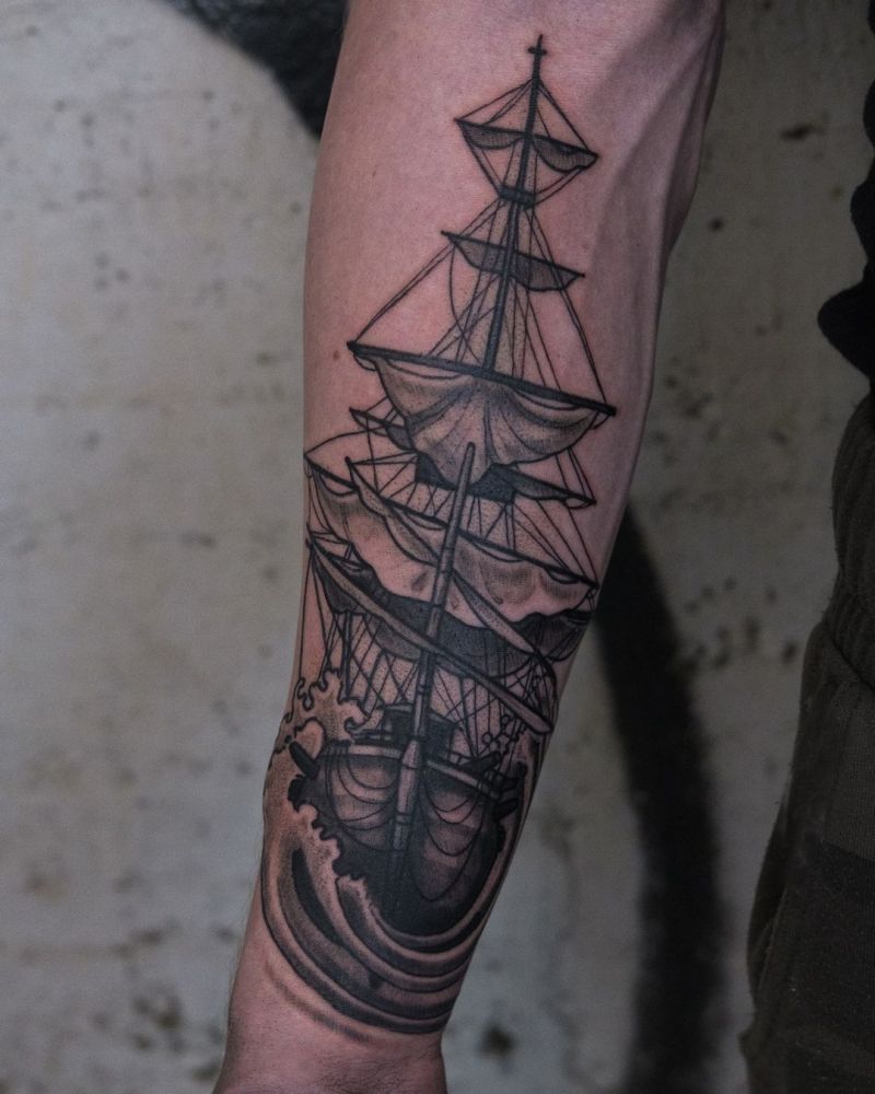 30 Unique Nautical Tattoos for Your Inspiration