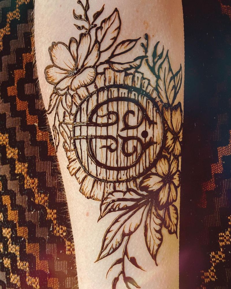 30 Unique Hobbit Door Tattoos You Can Copy