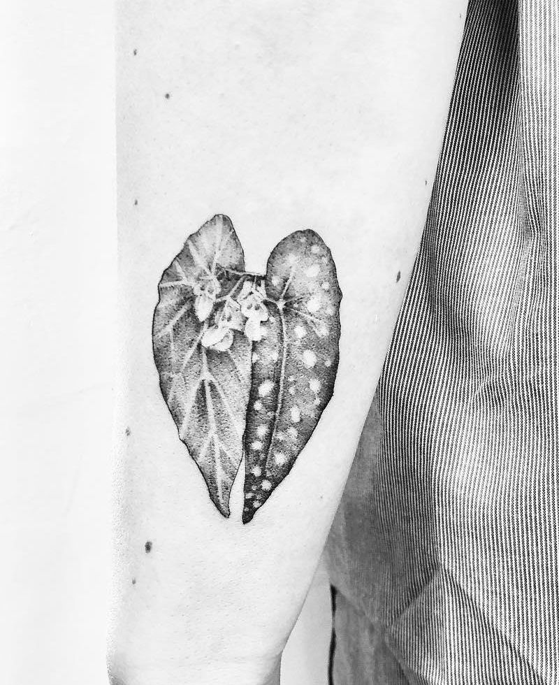 30 Unique Begonia Tattoos For Your Next Ink