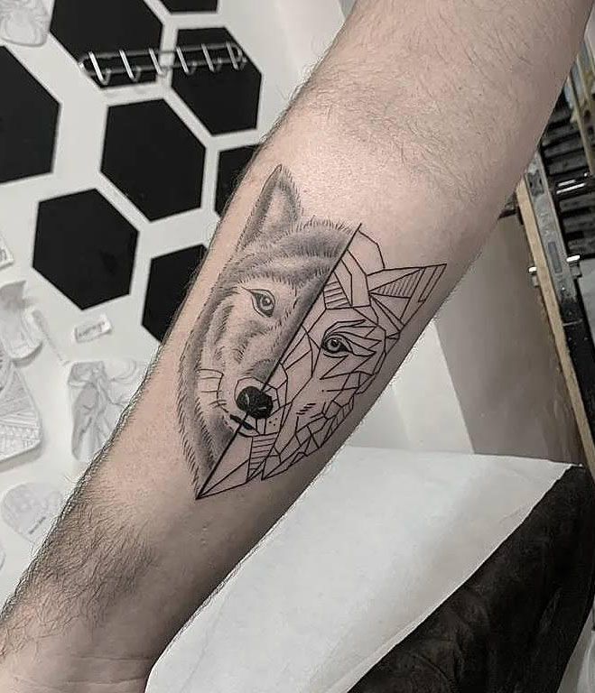 30 Gorgeous Lobo Tattoos You Must See