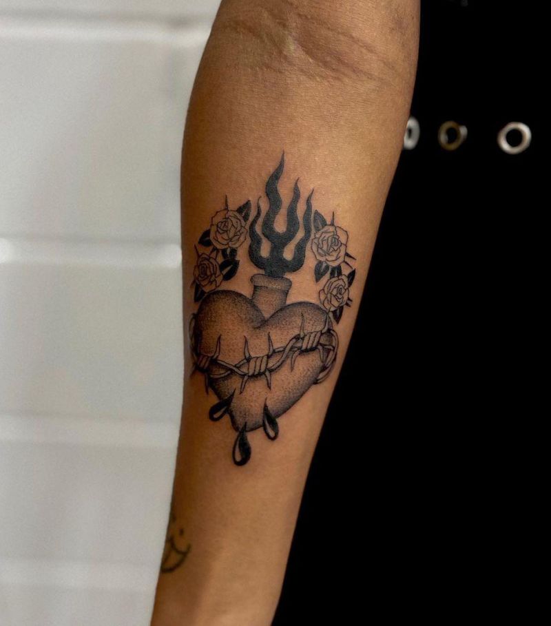 30 Unique Sacred Heart Tattoos for Your Inspiration