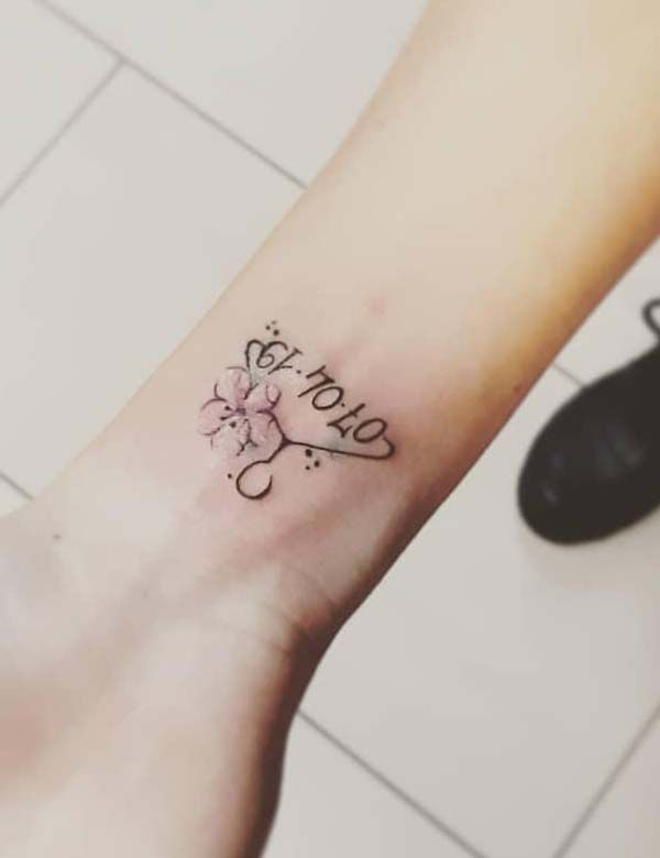 30 Unique Hanger Tattoos You Must Try