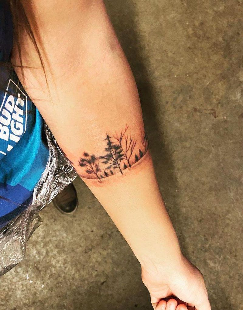 30 Pretty Treeline Tattoos to Inspire You
