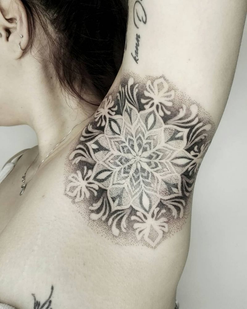 30 Pretty Armpit Tattoos for Your Inspiration