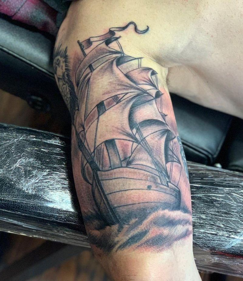 30 Unique Nautical Tattoos for Your Inspiration