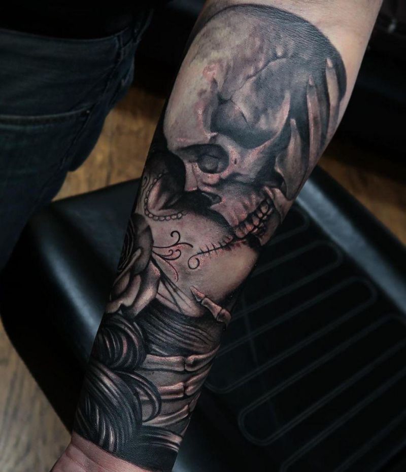 30 Unique Kiss of Death Tattoos You Must Try