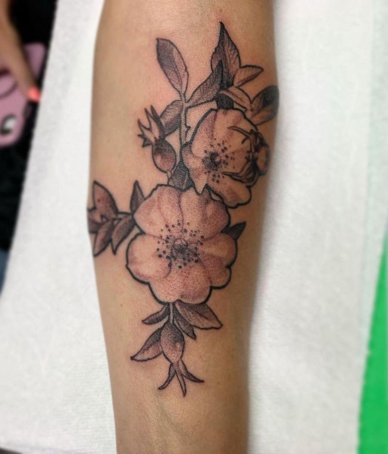 30 Unique Wild Rose Tattoos to Inspire You