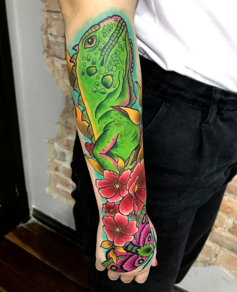 30 Pretty Iguana Tattoos You Will Love