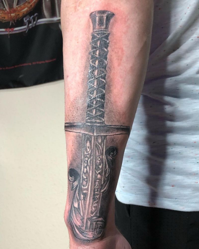 30 Pretty Excalibur Tattoos You Must Try