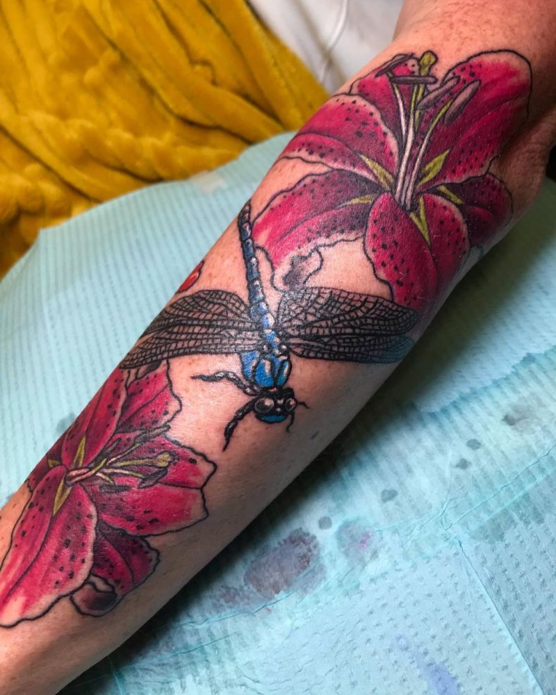 30 Elegant Stargazer Lily Tattoos You Will Love