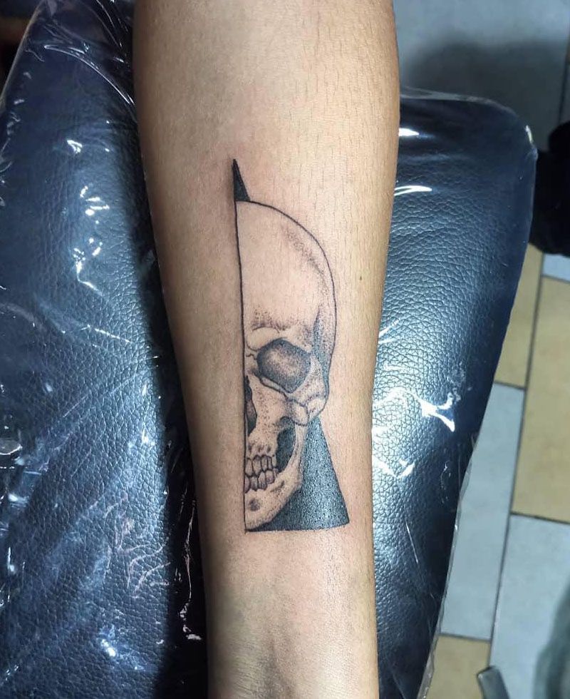 30 Great Half Skull Tattoos to Inspire You