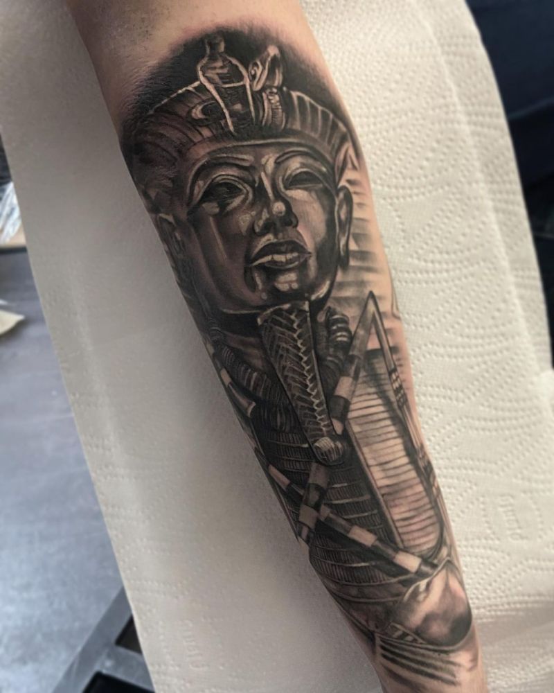 30 Unique King Tut Tattoos You Must Try